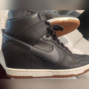 Nike Women’s High-Top Leather Wedge Sneaker - Brown/Gum